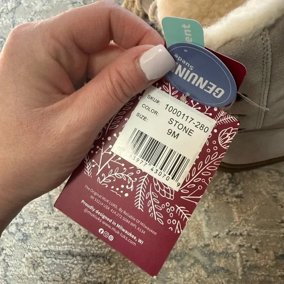 MUK LUKS Women’s Ziggy Rodeo Boots in Stone Winter Suede Size 9 NWT - Picture 6 of 6